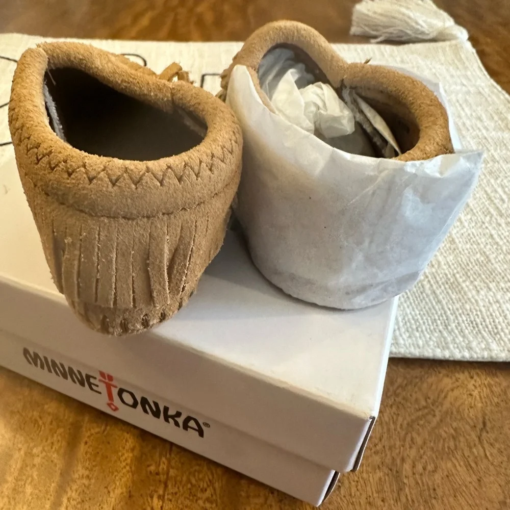 MINNETONKA Infant's in the box Riley Bootie Leopard Print